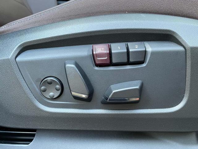 �y����ȃp���[�V�[�g�z����Ȃ̕����V�[�g�|�W�V�����͓d���Őݒ蒸���܂��B���q�l�ł��������܂܊ȒP�ɒ����\�ł��B