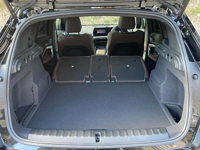 ���S�̂a�l�v�F�蒆�ÎԂ͂P�O�O���ڂ̉ӏ���O��I�Ƀ`�F�b�N�v���܂��B�@�B�I�ȉӏ���d�C�n�A�R���s���[�^�[�Ȃǂ����[�ԑO�ɓ_�����A������ɒB�������i�͑S�ĐV�i�ɏC���ԕi������ɂ��[�Ԓv���܂��B