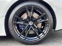 純正ホイール。BMWならではの卓越した走りを支えるホイールと足回りです!日本車の走りに慣れている方にもぜひ体感して頂きたいほど、高いレベルでまとまっています!