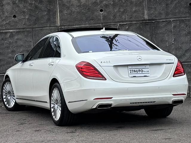 Ｓクラス Ｓ４００ハイブリッド　エクスクルーシブ　レーダーセーフティ・ディーラー整備記録・黒革シート・シートヒーター／クーラー・マッサージ機能付き・イージークローザー・ブルメスター・３６０°カメラ・パノラマサンルーフ・ＡＣＣ・純正１９インチＡＷ（6枚目）