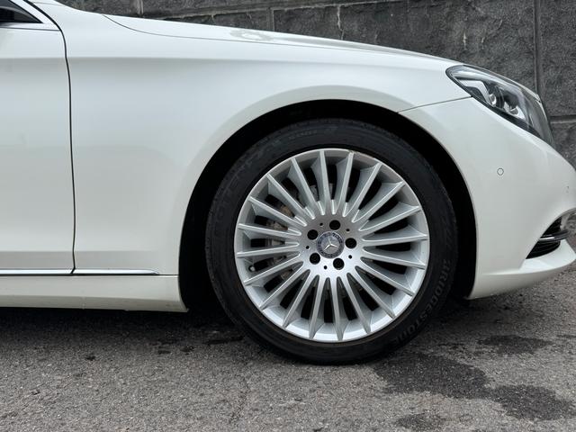 Ｓクラス Ｓ４００ハイブリッド　エクスクルーシブ　レーダーセーフティ・ディーラー整備記録・黒革シート・シートヒーター／クーラー・マッサージ機能付き・イージークローザー・ブルメスター・３６０°カメラ・パノラマサンルーフ・ＡＣＣ・純正１９インチＡＷ（10枚目）