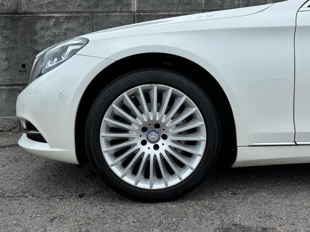 Ｓクラス Ｓ４００ハイブリッド　エクスクルーシブ　レーダーセーフティ・ディーラー整備記録・黒革シート・シートヒーター／クーラー・マッサージ機能付き・イージークローザー・ブルメスター・３６０°カメラ・パノラマサンルーフ・ＡＣＣ・純正１９インチＡＷ（12枚目）