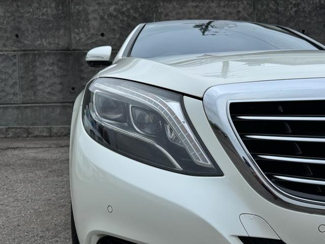 Ｓクラス Ｓ４００ハイブリッド　エクスクルーシブ　レーダーセーフティ・ディーラー整備記録・黒革シート・シートヒーター／クーラー・マッサージ機能付き・イージークローザー・ブルメスター・３６０°カメラ・パノラマサンルーフ・ＡＣＣ・純正１９インチＡＷ（13枚目）