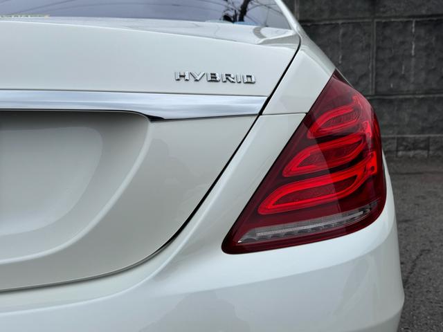 Ｓクラス Ｓ４００ハイブリッド　エクスクルーシブ　レーダーセーフティ・ディーラー整備記録・黒革シート・シートヒーター／クーラー・マッサージ機能付き・イージークローザー・ブルメスター・３６０°カメラ・パノラマサンルーフ・ＡＣＣ・純正１９インチＡＷ（17枚目）