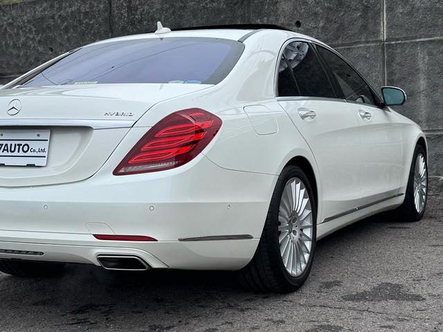 Ｓクラス Ｓ４００ハイブリッド　エクスクルーシブ　レーダーセーフティ・ディーラー整備記録・黒革シート・シートヒーター／クーラー・マッサージ機能付き・イージークローザー・ブルメスター・３６０°カメラ・パノラマサンルーフ・ＡＣＣ・純正１９インチＡＷ（21枚目）