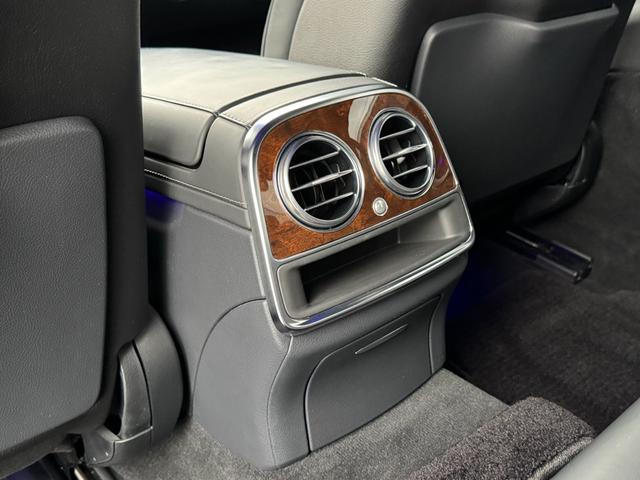 Ｓクラス Ｓ４００ハイブリッド　エクスクルーシブ　レーダーセーフティ・ディーラー整備記録・黒革シート・シートヒーター／クーラー・マッサージ機能付き・イージークローザー・ブルメスター・３６０°カメラ・パノラマサンルーフ・ＡＣＣ・純正１９インチＡＷ（64枚目）