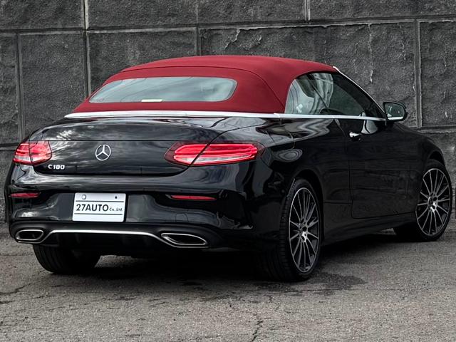Cクラス C180カブリオレスポーツ レザーエクスクルーシブパッケージ/ワンオーナー/後期型/赤革シート/赤幌/電動オープン/レーダーセーフティ/ACC/アンビエントライト/シートヒーター/HUD/LEDヘッド/純正19インチAW(7枚目)