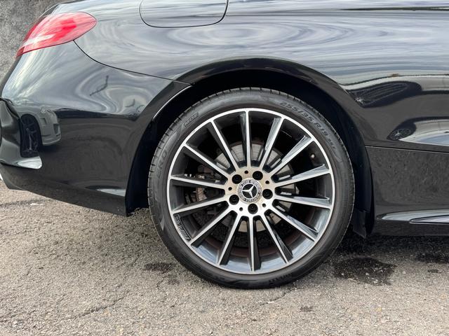 Cクラス C180カブリオレスポーツ レザーエクスクルーシブパッケージ/ワンオーナー/後期型/赤革シート/赤幌/電動オープン/レーダーセーフティ/ACC/アンビエントライト/シートヒーター/HUD/LEDヘッド/純正19インチAW(12枚目)