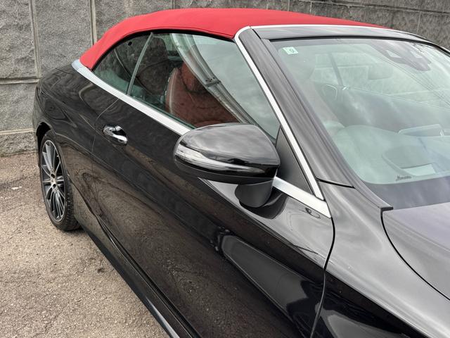 Cクラス C180カブリオレスポーツ レザーエクスクルーシブパッケージ/ワンオーナー/後期型/赤革シート/赤幌/電動オープン/レーダーセーフティ/ACC/アンビエントライト/シートヒーター/HUD/LEDヘッド/純正19インチAW(22枚目)