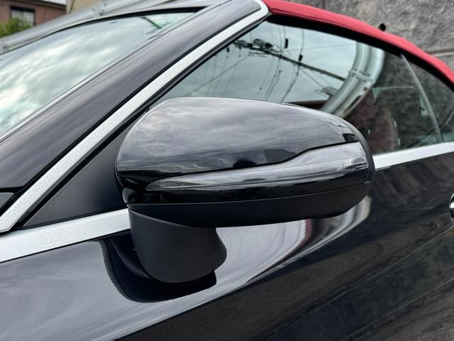 Cクラス C180カブリオレスポーツ レザーエクスクルーシブパッケージ/ワンオーナー/後期型/赤革シート/赤幌/電動オープン/レーダーセーフティ/ACC/アンビエントライト/シートヒーター/HUD/LEDヘッド/純正19インチAW(23枚目)