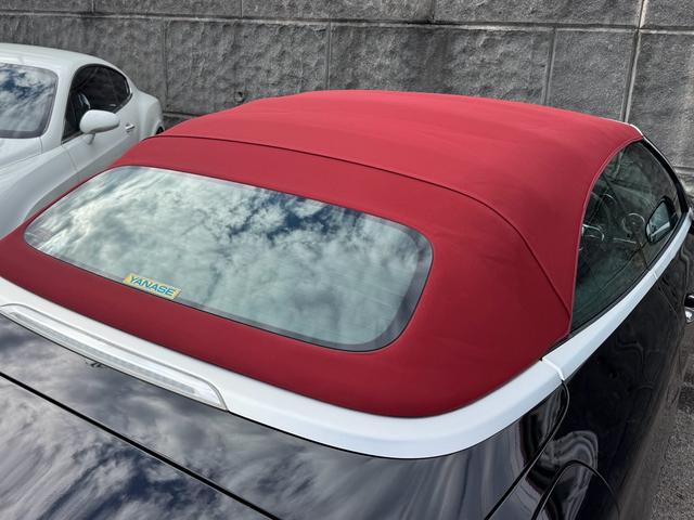 Cクラス C180カブリオレスポーツ レザーエクスクルーシブパッケージ/ワンオーナー/後期型/赤革シート/赤幌/電動オープン/レーダーセーフティ/ACC/アンビエントライト/シートヒーター/HUD/LEDヘッド/純正19インチAW(35枚目)