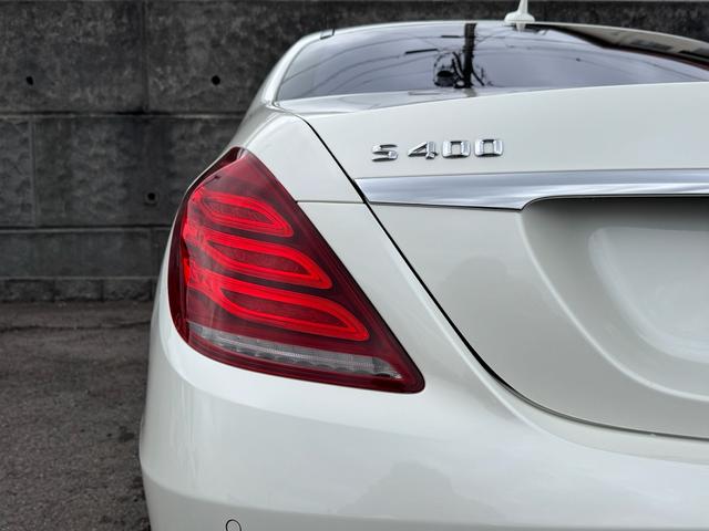 Sクラス S400ハイブリッド エクスクルーシブ AMGスポーツパッケージ/レーダーセーフティ/黒革シート/シートヒーター/クーラ/パノラマサンルーフ/ブルメスター/イージークローザー/サンシェード/全方位カメラ/ACC/LED/純正19インチAW(15枚目)