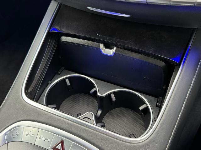 Sクラス S400ハイブリッド エクスクルーシブ AMGスポーツパッケージ/レーダーセーフティ/黒革シート/シートヒーター/クーラ/パノラマサンルーフ/ブルメスター/イージークローザー/サンシェード/全方位カメラ/ACC/LED/純正19インチAW(59枚目)