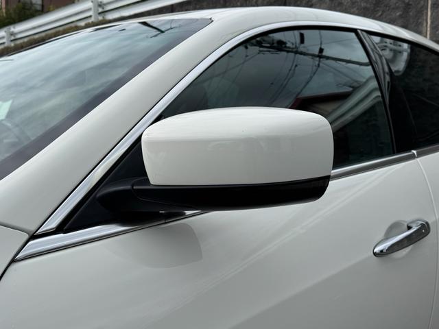 ギブリ Ｓ　ディーラー整備記録／赤革シート／レッドブレーキキャリパー／パドルシフト／スカイフックサスペンション／スポーツペダル／全席シートヒーター／メモリ付パワーシート／純正２０インチＡＷ／ＬＥＤ／スマートキー（16枚目）