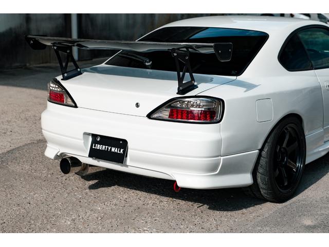 シルビア スペックRエアロ BRIDEシート SARDラジエーター X-TREMEワイドフェンダー CUSCOタワーバー HKSマフラー HKS車高調 R33キャリパー Defi追加メーター ブーストコントローラー(26枚目)