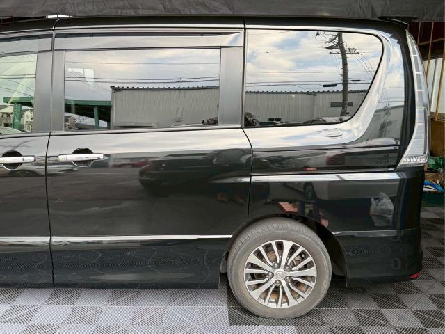 セレナ ハイウェイスター　Ｓ－ハイブリッド　助手席スライドＵＰシート（15枚目）