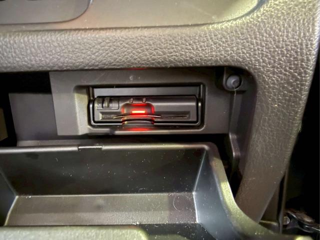 セレナ ハイウェイスター　Ｓ－ハイブリッド　助手席スライドＵＰシート（22枚目）