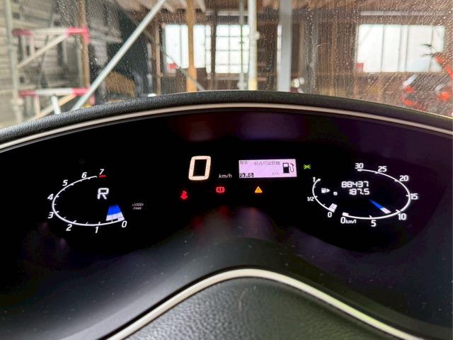 セレナ ハイウェイスター　Ｓ－ハイブリッド　助手席スライドＵＰシート（28枚目）