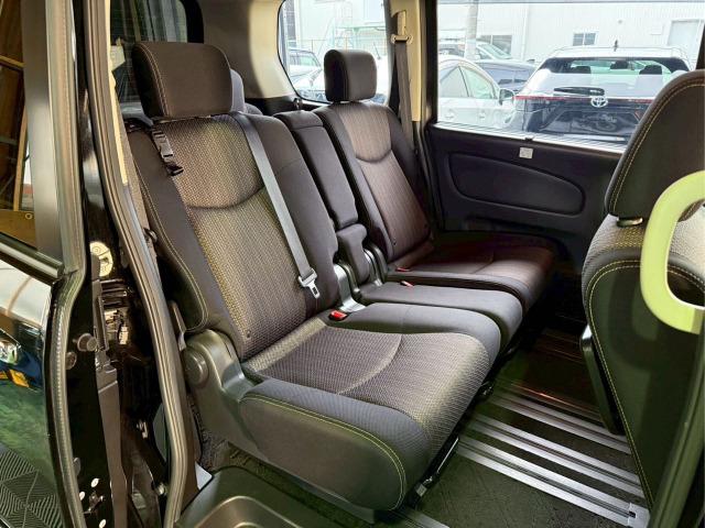 セレナ ハイウェイスター　Ｓ－ハイブリッド　助手席スライドＵＰシート（30枚目）