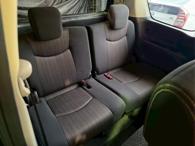 セレナ ハイウェイスター　Ｓ－ハイブリッド　助手席スライドＵＰシート（35枚目）