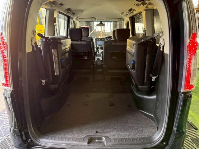 セレナ ハイウェイスター　Ｓ－ハイブリッド　助手席スライドＵＰシート（36枚目）