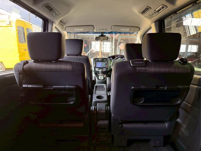 セレナ ハイウェイスター　Ｓ－ハイブリッド　助手席スライドＵＰシート（38枚目）