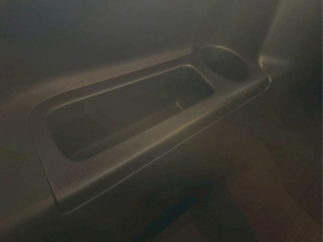 セレナ ハイウェイスター　Ｓ－ハイブリッド　助手席スライドＵＰシート（40枚目）