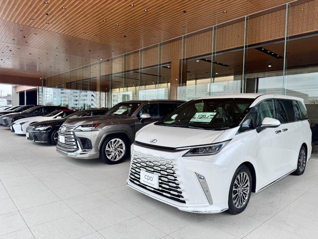 ＲＸ 　三眼ヘッドライト　パノラミックビューモニター　セカンドパワーシート　パノラマルーフ（42枚目）