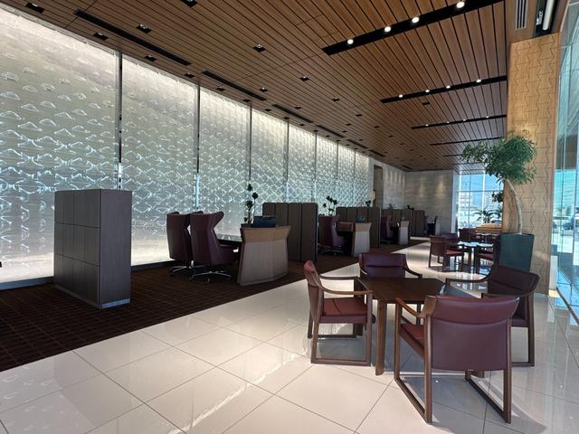 ＮＸ ＮＸ３５０ｈ　Ｆスポーツ　アドバンストパーク　パーキングサポートブレーキ　ＩＴＳ　オレンジキャリパー　ルーフレール　三眼ヘッドライト　アダプティブハイビーム　デジタルインナーミラー　パノラマルーフ　ドライブレコーダー（34枚目）