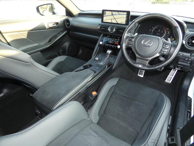 レクサスＣＰＯ半田では、レクサス車専用の自動車保険も取り扱っております。