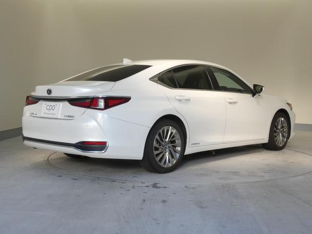 ＥＳ ＥＳ３００ｈ　バージョンＬ　おくだけ充電付き（35枚目）