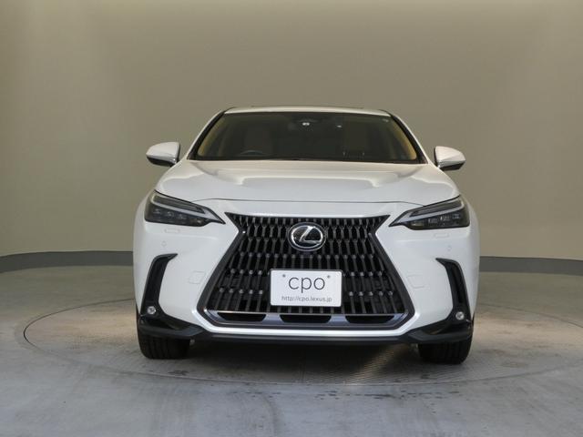 ＮＸ ＮＸ３５０ｈ　バージョンＬ　ムーンルーフ・デジタルインナーミラー・アドバンストパーク・非接触型充電　ヘーゼル内装（14枚目）