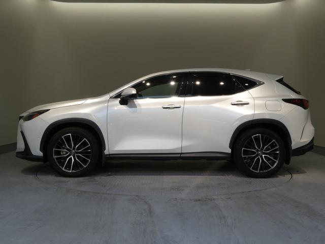 ＮＸ ＮＸ３５０ｈ　バージョンＬ　ムーンルーフ・デジタルインナーミラー・アドバンストパーク・非接触型充電　ヘーゼル内装（16枚目）