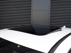 �ڥࡼ��롼�ա����ʤΥ���ȡ����饤�ɼ����饹�롼�դ���������Ƥ���ޤ��١����������դ�뼼����֤��Ф������ޤ���Ƭ��Υ����å��ǥ롼�դγ��Ĥ�Ԥ��ޤ��� 2