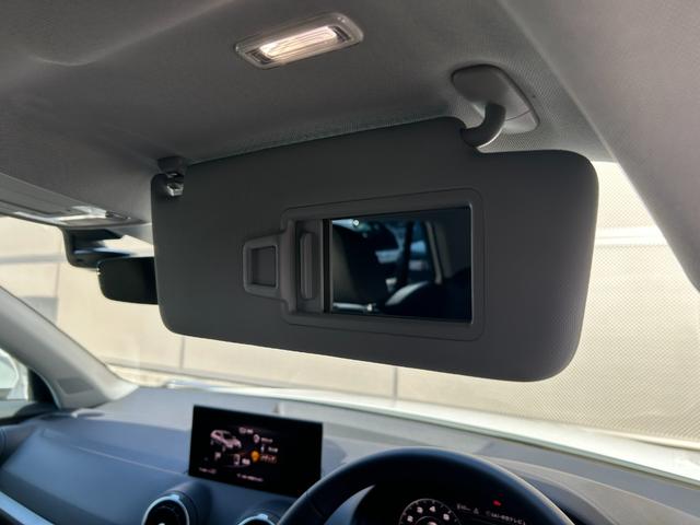 Ｑ２ ３５ＴＦＳＩアドバンスド　コンビニエンス＆アシスタンスパッケージ　　テクノロジーパッケージ（インターフェース）　ナビゲーションパッケージ　　バーチャルコックピット（26枚目）