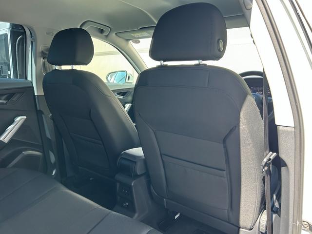 Ｑ２ ３５ＴＦＳＩアドバンスド　コンビニエンス＆アシスタンスパッケージ　　テクノロジーパッケージ（インターフェース）　ナビゲーションパッケージ　　バーチャルコックピット（35枚目）