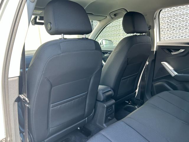 Ｑ２ ３５ＴＦＳＩアドバンスド　コンビニエンス＆アシスタンスパッケージ　　テクノロジーパッケージ（インターフェース）　ナビゲーションパッケージ　　バーチャルコックピット（40枚目）