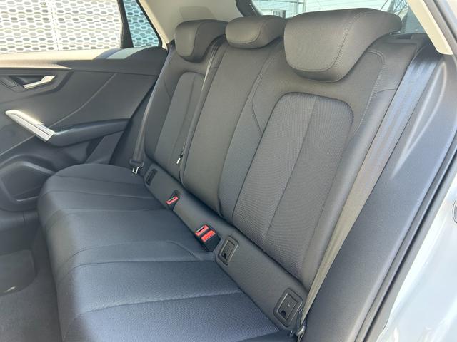 Ｑ２ ３５ＴＦＳＩアドバンスド　コンビニエンス＆アシスタンスパッケージ　　テクノロジーパッケージ（インターフェース）　ナビゲーションパッケージ　　バーチャルコックピット（41枚目）