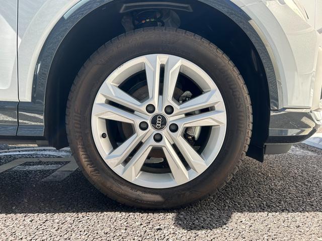 Ｑ２ ３５ＴＦＳＩアドバンスド　コンビニエンス＆アシスタンスパッケージ　　テクノロジーパッケージ（インターフェース）　ナビゲーションパッケージ　　バーチャルコックピット（52枚目）