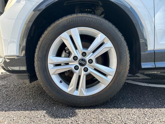 Ｑ２ ３５ＴＦＳＩアドバンスド　コンビニエンス＆アシスタンスパッケージ　　テクノロジーパッケージ（インターフェース）　ナビゲーションパッケージ　　バーチャルコックピット（54枚目）