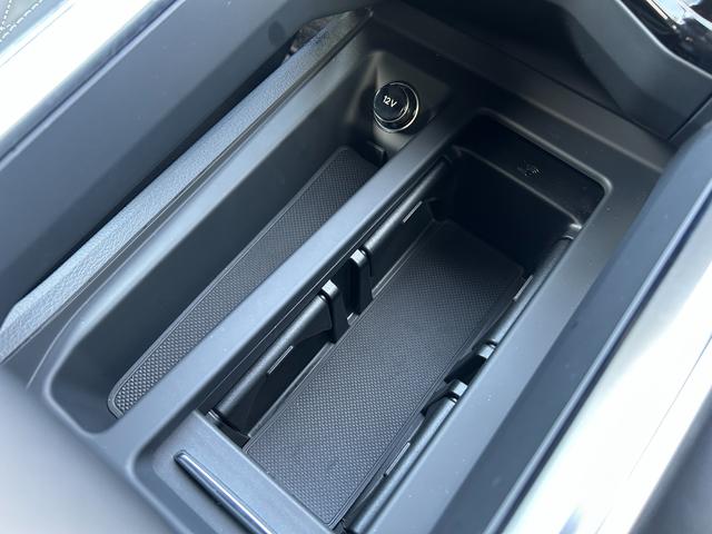 ｅ－トロンＳスポーツバック ベースグレード（24枚目）