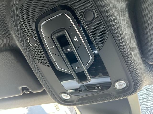 ｅ－トロンＳスポーツバック ベースグレード（29枚目）