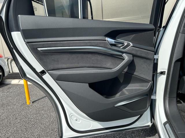 ｅ－トロンＳスポーツバック ベースグレード（47枚目）