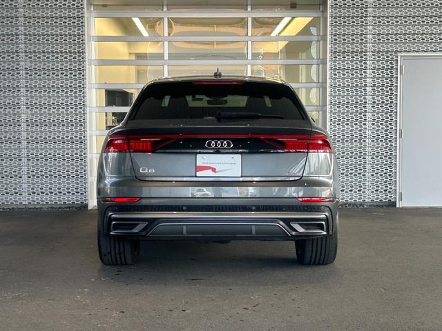 Ｑ８ ５５ＴＦＳＩクワトロ　Ｓライン　Ｑｕａｔｔｒｏ（5枚目）