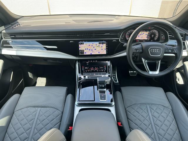 Ｑ８ ５５ＴＦＳＩクワトロ　Ｓライン　Ｑｕａｔｔｒｏ（8枚目）