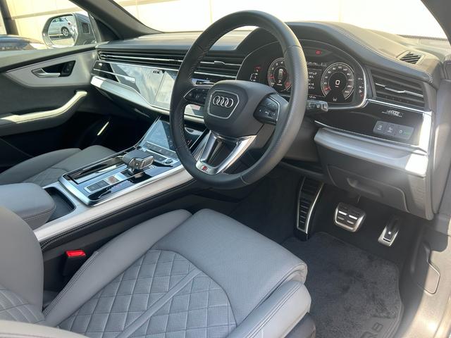 Ｑ８ ５５ＴＦＳＩクワトロ　Ｓライン　Ｑｕａｔｔｒｏ（13枚目）