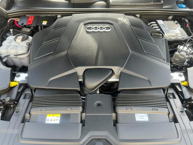 Ｑ８ ５５ＴＦＳＩクワトロ　Ｓライン　Ｑｕａｔｔｒｏ（66枚目）
