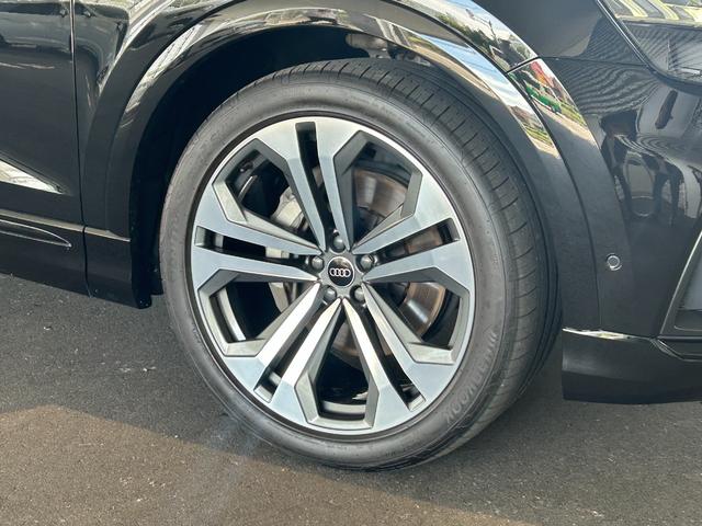 Ｑ８ ５５ＴＦＳＩクワトロ　Ｓライン　Ｑｕａｔｔｒｏ（6枚目）