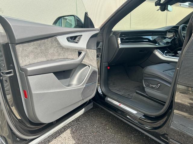 Ｑ８ ５５ＴＦＳＩクワトロ　Ｓライン　Ｑｕａｔｔｒｏ（39枚目）