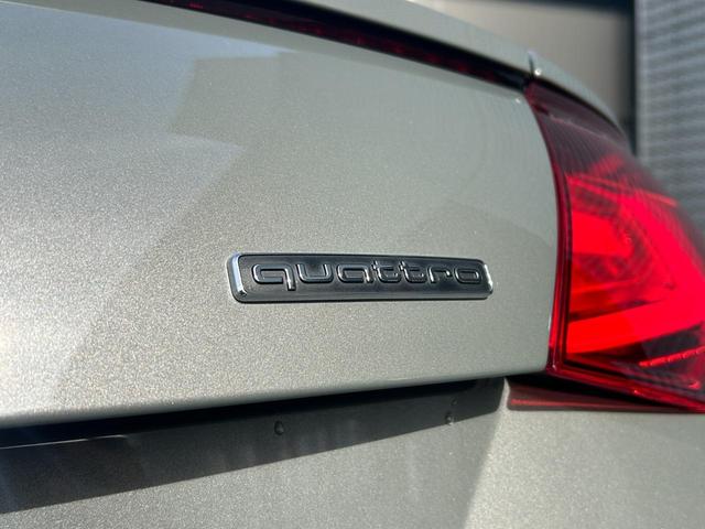 ＴＴクーペ ４５ＴＦＳＩクワトロ　Ｓ　ｌｉｎｅ　パッケージ、コンフォートパッケージ、ブラック　ａｕｄｉ　ｒｉｎｇｓ　＆　ブラックハイグロススタイリングパッケージ　（Ａｕｄｉ　ｅｘｃｌｕｓｉｖｅ）（50枚目）